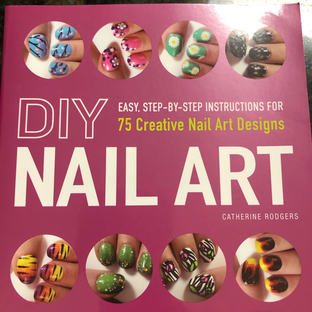 Nail art book